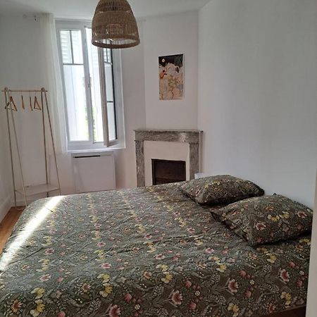 Appartement Calme Dans Maisonnette Graulhet Bagian luar foto