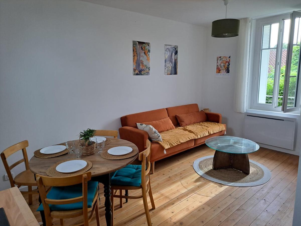 Appartement Calme Dans Maisonnette Graulhet Bagian luar foto