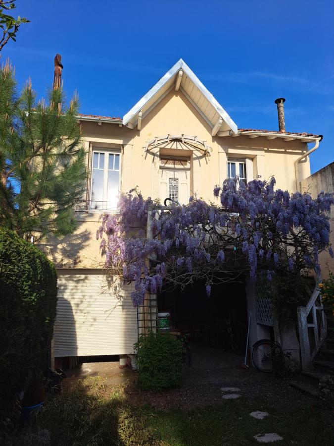 Appartement Calme Dans Maisonnette Graulhet Bagian luar foto